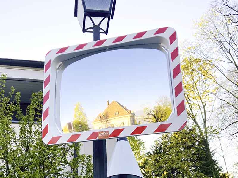 Miroir routier